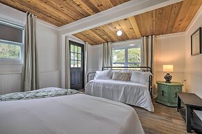 Fredericksburg Getaway w/ Covered Deck & Fire Pit!