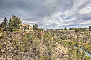 Adobe Home - River & Mtn Views w/ Hot Tub!