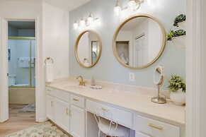 Lil' Slice of Heaven on Hole 11' Branson Condo!