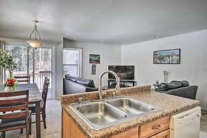 Peaceful Alaskan Escape: 13 Mi to Fairbanks!