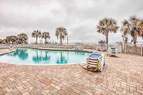 Remodeled Condo w/ Hot Tub in N Myrtle Beach!
