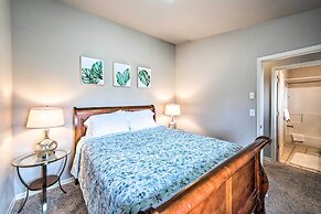 Apartment w/ Patio & Grill Access ~ 1/2 Mi to Bay!