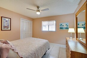 Coastal Retreat w/ Grill: 4 Mi to Dtwn Cape Coral!