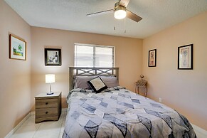 Coastal Retreat w/ Grill: 4 Mi to Dtwn Cape Coral!