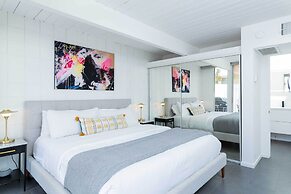 Modern Bungalow in Historic Ocotillo Lodge!