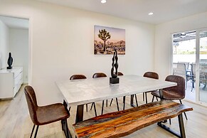 Private Pool & Spa: Stylish Palm Springs Home!
