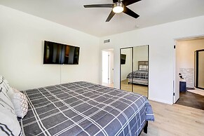 Private Pool & Spa: Stylish Palm Springs Home!