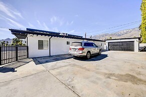 Private Pool & Spa: Stylish Palm Springs Home!