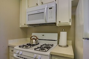 2 Mi to Coachella & Stagecoach: Condo w/ Pool