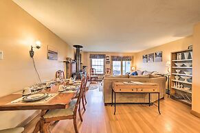 Condo w/ Rangeley Lake Views: 10 Mi to Saddleback!