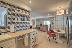 Chic Palm Springs Gem w/ Patio + Pool Access!