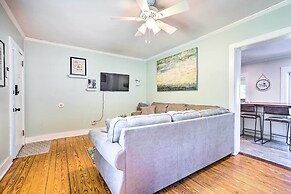 Cozy North Charleston Getaway w/ Fire Pit!