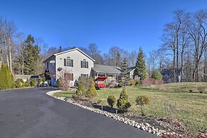 Long Pond Hideaway w/ Deck + Private Hot Tub!