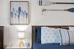 Lakefront w/ Pool Access! Near Silver Dollar City