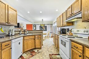 Fishing Haven: Family Home on Indian Lake