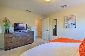 Poolside Oasis in Paradise Palms: 6 Mi to Disney!
