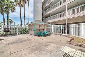Corpus Christi Condo w/ Community Amenities!