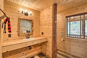 Jefferson Cabin w/ Fire Pit & Sauna Near Hiking!