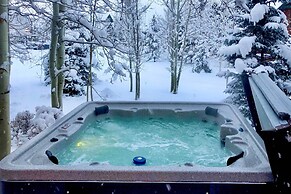 Private Hot Tub: Family Townhome in Breckenridge