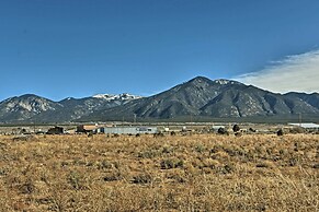 Cottage w/ Patio & Grill - 25 Min to Taos Valley!