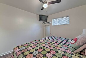 Red River Condo on Main Street w/ Mtn View!