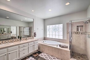 Oceanside Home w/ Rooftop Patio - Steps to Beach!