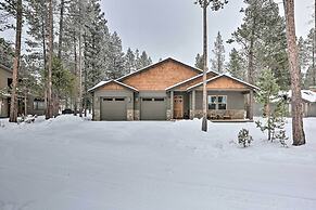 Northwest Sunriver Getaway w/ Community Amenities!