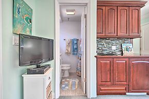 Catalina Island Home: Walk to Main Street Beach!