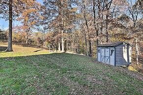 Luxe Dog-friendly Cabin w/ Hot Tub & Game Room