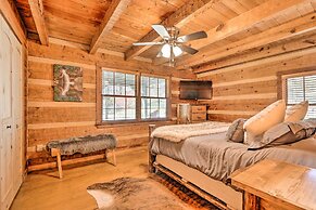 Luxe Dog-friendly Cabin w/ Hot Tub & Game Room