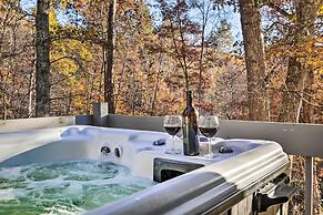 Luxe Dog-friendly Cabin w/ Hot Tub & Game Room