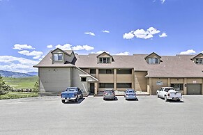 Walk to Ski Lift: Mtn-view Granby Ranch Condo