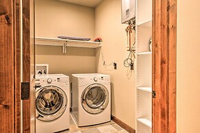 Red Lodge Townhome w/ Private Hot Tub & Mtn Views!