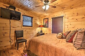 Luxe Cabin w/ Hot Tub, Theater, Pool Table, Arcade