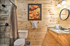 Luxe Cabin w/ Hot Tub, Theater, Pool Table, Arcade