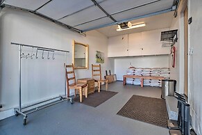 Epic Mammoth Lakes Getaway w/ Shared Pool, Hot Tub