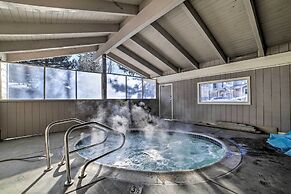 Epic Mammoth Lakes Getaway w/ Shared Pool, Hot Tub