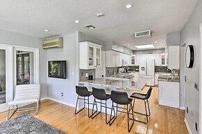 Luxe Palm Springs Home w/ Backyard Oasis!