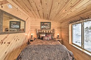 Peaceful Cabin w/ Panoramic Mtn Views & Hot Tub!