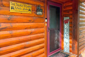 Viola Lakefront Escape w/ 3 Kayaks & Paddle Board