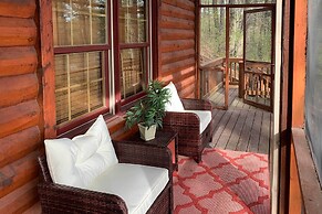 Viola Lakefront Escape w/ 3 Kayaks & Paddle Board
