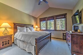 Central Mammoth Lakes Townhome ~1 Mi to Ski Slopes