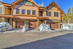 Central Mammoth Lakes Townhome ~ 1 Mi to Slopes