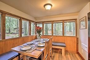 The Sundance Cottage w/ Patio - Near Mt Hood!