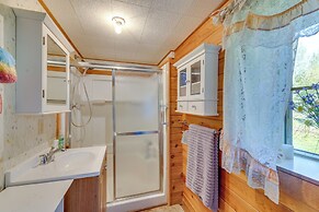 Historic Century-old Cabin in Downtown Hope