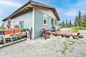 Secluded Kenai Peninsula Cottage in Ninilchik