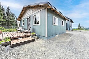 Secluded Kenai Peninsula Cottage in Ninilchik
