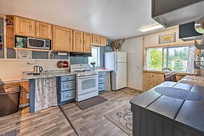 Secluded Kenai Peninsula Cottage in Ninilchik