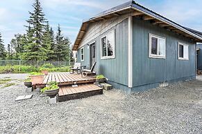 Secluded Kenai Peninsula Cottage in Ninilchik