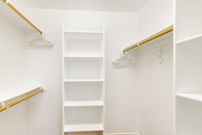 Anchorage Home ~ 8 Mi to Downtown!